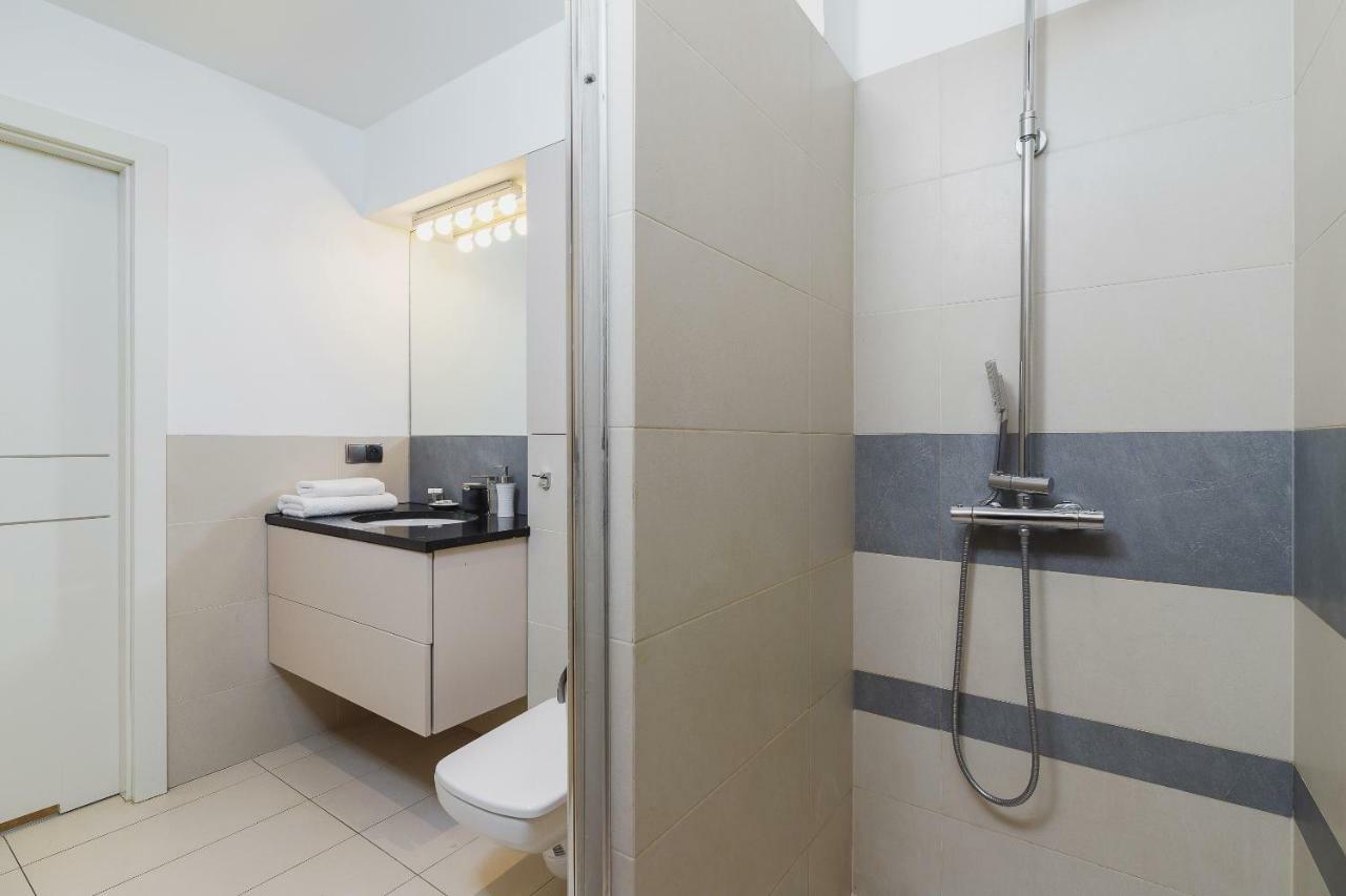 Apartments Cracow Miodowa By Renters Krakov Exteriér fotografie